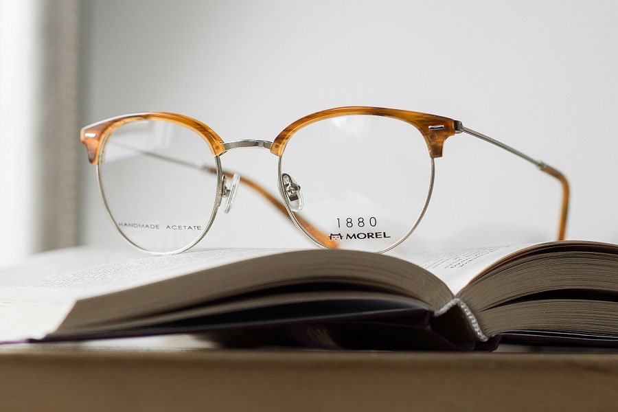 Практичні поради щодо вибору ідеальної оправи для окулярів
