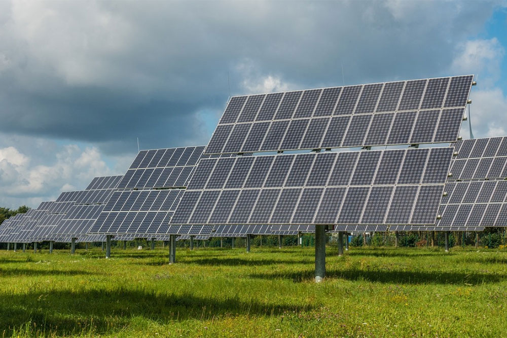 Сонячні електростанції: переваги рішення для побутових користувачів та бізнесу